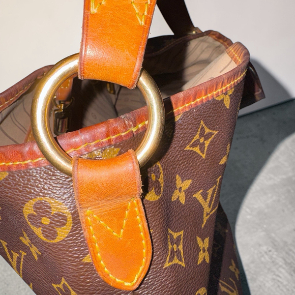 Louis Vuitton Delightful Handbag Monogram Canvas MM - Picture 10 of 16